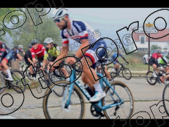 La Raymond Martin 2022   155 kms    Virage entrée Lachant 