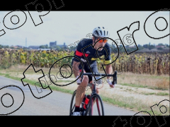 La Raymond Martin 2022 95Kms   Champmotteux coté droit de la route