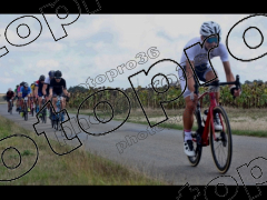 La Raymond Martin 2022 95Kms   Champmotteux coté droit de la route