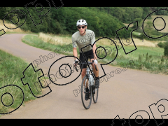 Courir pour la paix 2023 - 107 et 74 kms 2ème poste de shooting