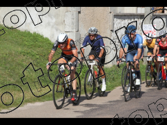 La Jean François Bernard 2023 -  95 et 77kms  Empury Centre du village