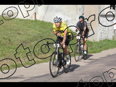 La Jean François Bernard 2023 -  95 et 77kms  Empury Centre du village