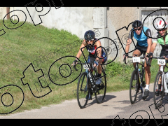 La Jean François Bernard 2023 -  95 et 77kms  Empury Centre du village