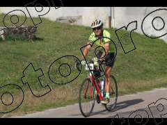 La Jean François Bernard 2023 -  95 et 77kms  Empury Centre du village