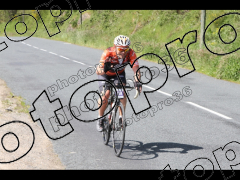Cyclosportive Les Trois cols 2024   Moyen parcours dossards violet
