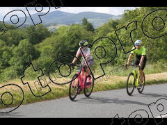 Les 3 cols 2025 plaques de cadres vertes 