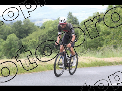 Les 3 cols 2025 plaques de cadres jaunes orangées