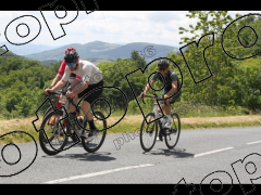 Les 3 cols 2025 plaques de cadres jaunes orangées