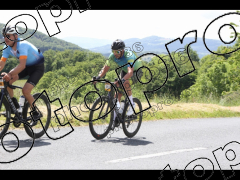 Les 3 cols 2025 plaques de cadres jaunes orangées