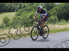 Les 3 cols 2025 plaques de cadres jaunes orangées
