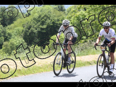 Les 3 cols 2025 plaques de cadres jaunes orangées
