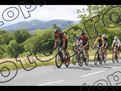 Les 3 cols 2025 plaques de cadres violettes 