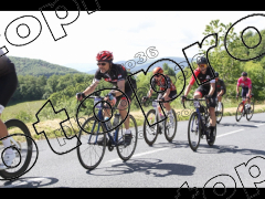 Les 3 cols 2025 plaques de cadres violettes 