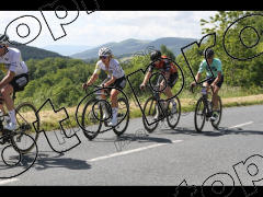 Les 3 cols 2025 plaques de cadres violettes 