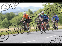 Les 3 cols 2025 plaques de cadres violettes 