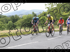 Les 3 cols 2025 plaques de cadres violettes 