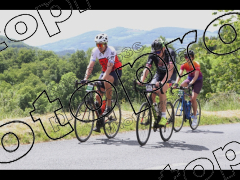 Les 3 cols 2025 plaques de cadres violettes 