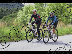 Les Trois Cols 2026  Dossards non identifiés et quelques motos