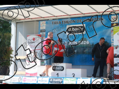 Triathlon S  Vierzon arrivée et podium